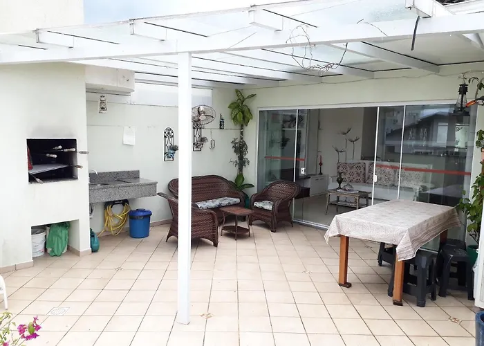 Cobertura Em Canasvieiras - Vista Para O Mar - 50 Mtrs Da Praia - Centro Canasvieiras